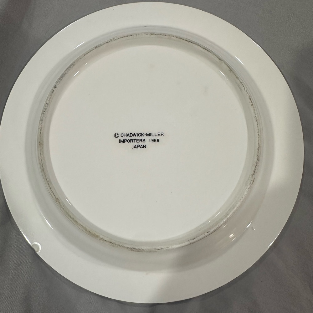 Presidential Commemorative Plate/ashtray with Gold Accents - Picture 2 of 2